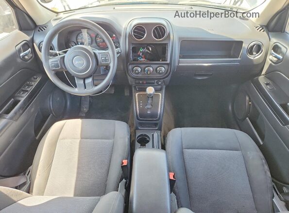 1C4NJPBA8GD526462 2016 JEEP PATRIOT Silver Առջևի վահանակի տեսք