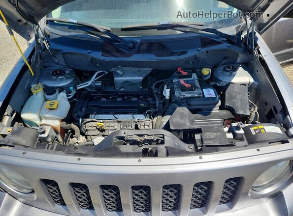 1C4NJPBA8GD526462 2016 JEEP PATRIOT Silver Սալոնի հետևի տեսք