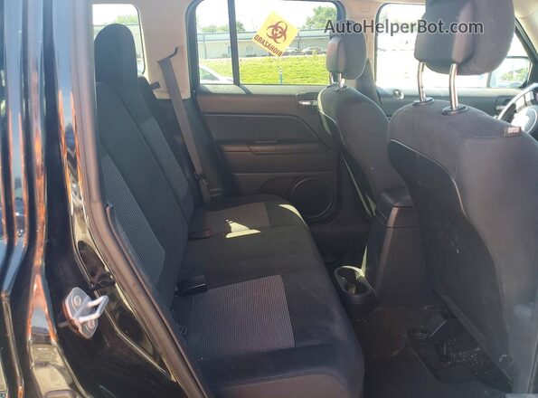 1C4NJPBA9GD633973 2016 JEEP PATRIOT Black Vista de los asientos traseros