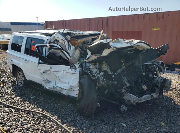 1C4NJPBA9HD141168 2017 JEEP PATRIOT White Przód prawy