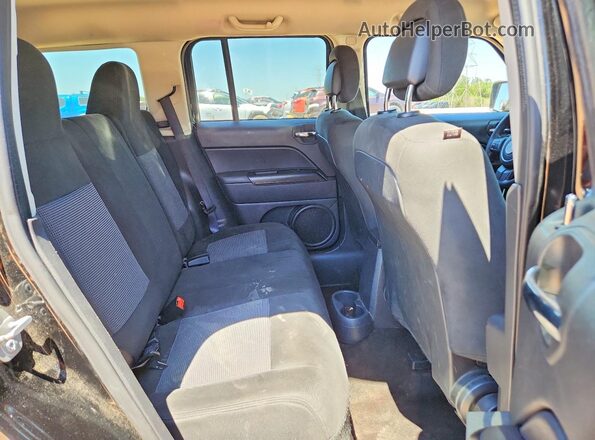 1C4NJPBAXGD601002 2016 JEEP PATRIOT Black უკანა სალონის ხედი