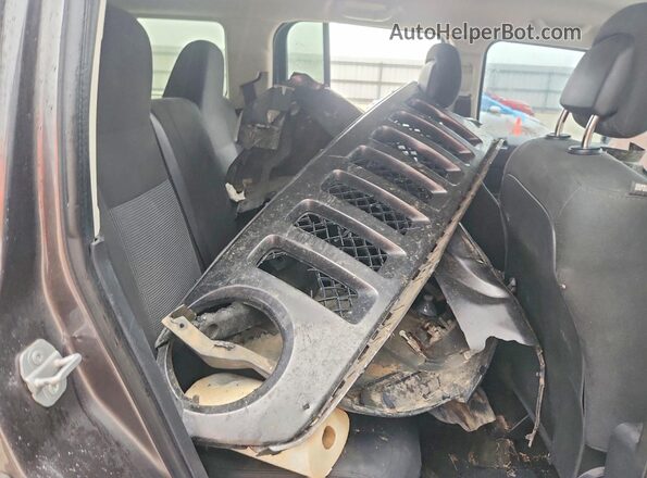 1C4NJPBAXGD641984 2016 JEEP PATRIOT Gray Вид задніх сидінь