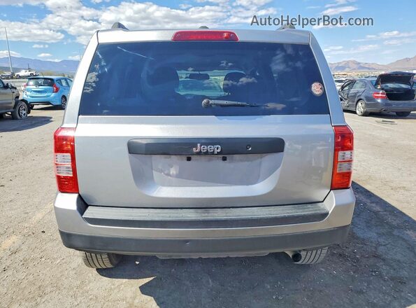 1C4NJPBB1GD700736 2016 JEEP PATRIOT Серый Вид сзади