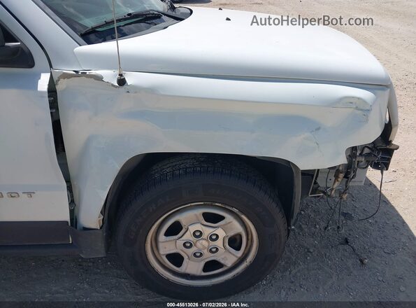 1C4NJPBB4GD576137 2016 JEEP PATRIOT White Front view
