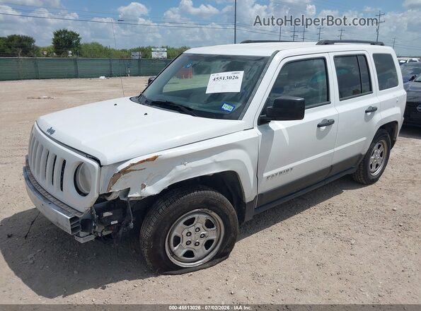1C4NJPBB4GD576137 2016 JEEP PATRIOT White Front left
