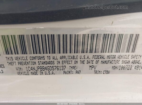 1C4NJPBB4GD576137 2016 JEEP PATRIOT White Engine compartment view