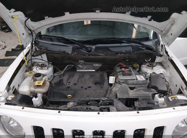 1C4NJPBB6GD804056 2016 JEEP PATRIOT White Հետևի տեսք