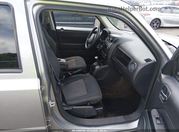 1C4NJPBB8GD649574 2016 JEEP PATRIOT Silver Vista interior delantera