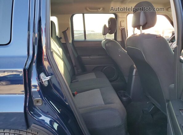 1C4NJPBB8HD103455 2017 JEEP PATRIOT Синий Вид задней части салона