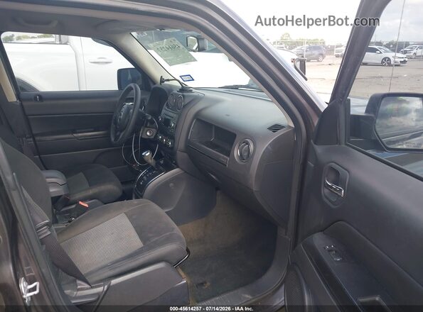 1C4NJPBB9GD777516 2016 JEEP PATRIOT Gray წინა სალონის ხედი