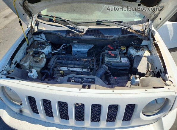 1C4NJPFA2GD620959 2016 JEEP PATRIOT White ძრავის განყოფილების ხედი
