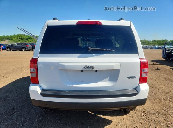 1C4NJPFA3GD640525 2016 JEEP PATRIOT White Вид ззаду