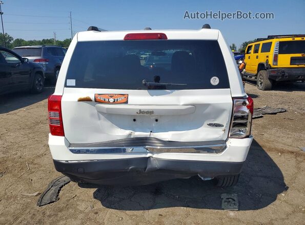 1C4NJPFA4GD562501 2016 JEEP PATRIOT White Вид ззаду