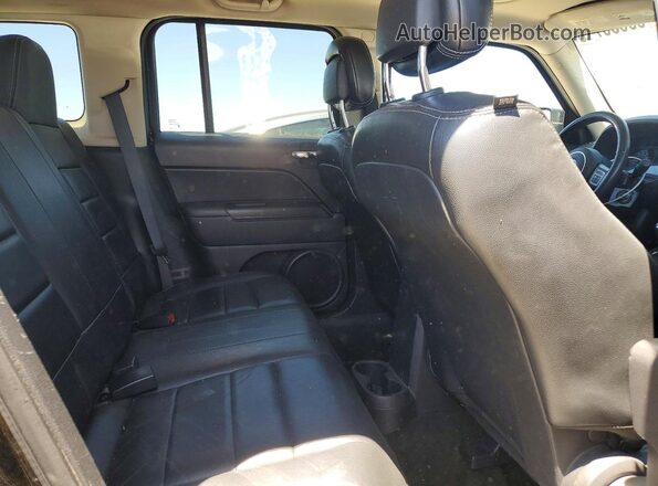 1C4NJPFA8GD528299 2016 JEEP PATRIOT Black Вид задньої частини салону