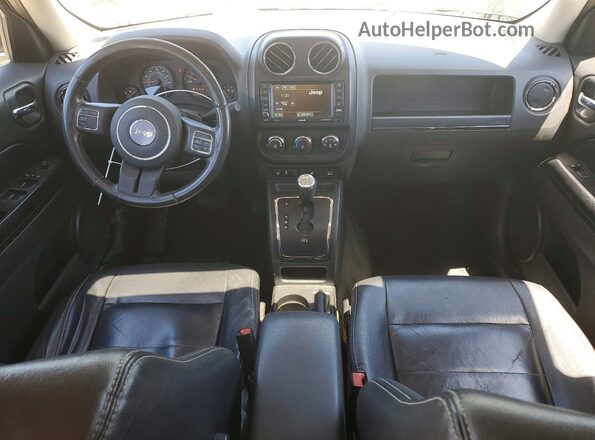 1C4NJPFA8GD528299 2016 JEEP PATRIOT Black Вид панелі приладів