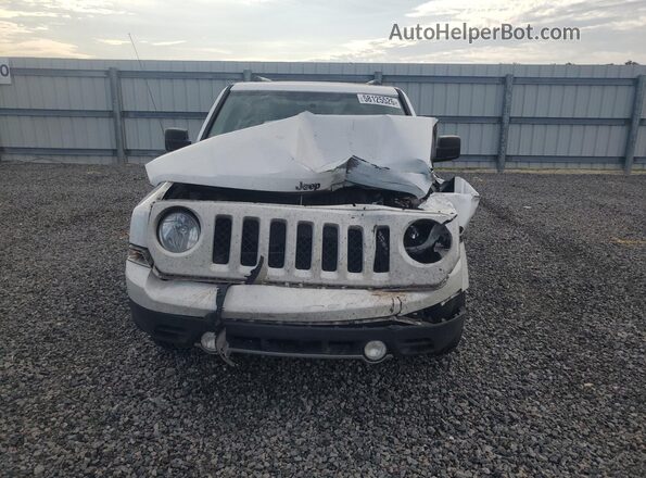 1C4NJPFA9HD153282 2017 JEEP PATRIOT White Դիմացի տեսք