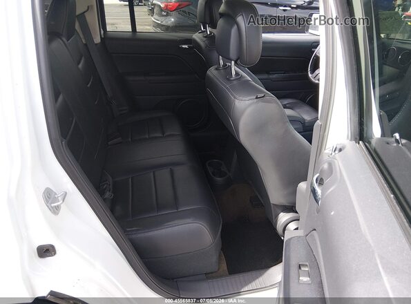 1C4NJPFAXGD502741 2016 JEEP PATRIOT Silver VIN კოდის სტიკერის ხედი