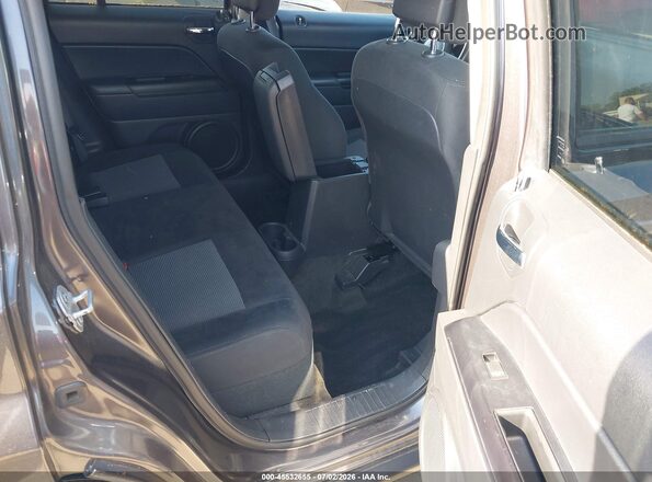 1C4NJPFB0GD700222 2016 JEEP PATRIOT Gray VIN կոդի պիտակի տեսք
