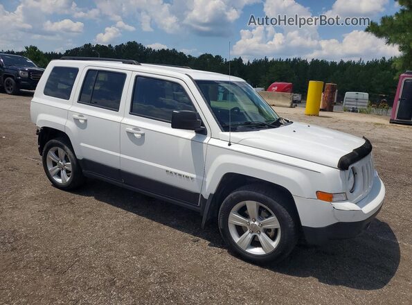 1C4NJPFB7GD651889 2016 JEEP PATRIOT White Front right