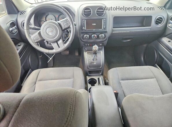 1C4NJPFB7GD775077 2016 JEEP PATRIOT Gray წინა პანელის ხედი