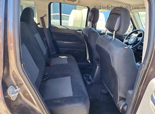 1C4NJRBB0GD714266 2016 JEEP PATRIOT Black Vista interior trasera