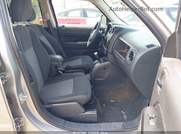 1C4NJRBB0GD719273 2016 JEEP PATRIOT Silver წინა სალონის ხედი