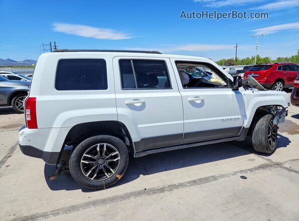 1C4NJRBB1HD138950 2017 JEEP PATRIOT White Tył prawy