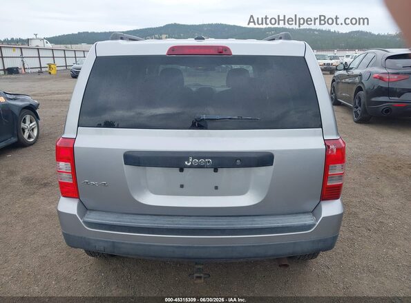 1C4NJRBB2GD532276 2016 JEEP PATRIOT Silver 