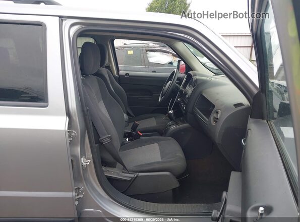 1C4NJRBB2GD532276 2016 JEEP PATRIOT Silver წინა სალონის ხედი