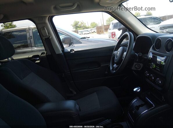 1C4NJRBB4GD674029 2016 JEEP PATRIOT Gray Vista interior delantera