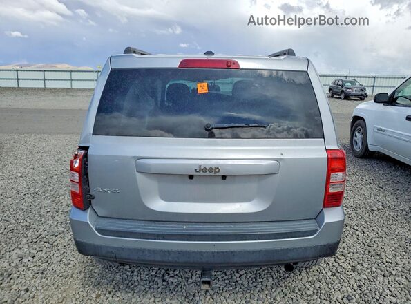 1C4NJRBB4GD779881 2016 JEEP PATRIOT Silver Հետևի տեսք