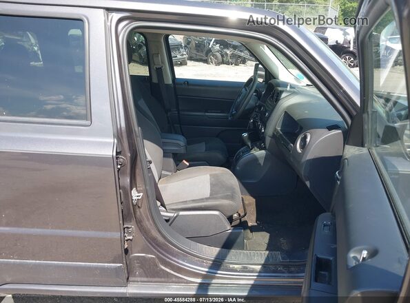 1C4NJRBB6GD509695 2016 JEEP PATRIOT Gray წინა სალონის ხედი