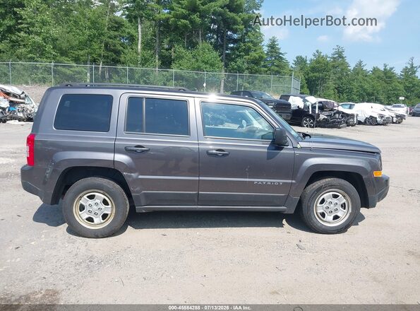 1C4NJRBB6GD509695 2016 JEEP PATRIOT Gray უკანა სალონის ხედი