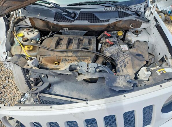 1C4NJRBB6GD566401 2016 JEEP PATRIOT White ძრავის განყოფილების ხედი