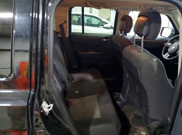 1C4NJRBB6GD673934 2016 JEEP PATRIOT Black Rear interior view