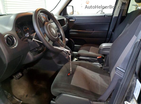 1C4NJRBB6GD673934 2016 JEEP PATRIOT Black Front interior view