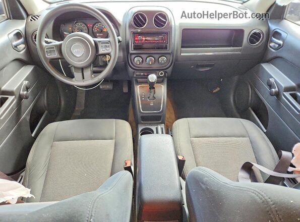 1C4NJRBB7GD672484 2016 JEEP PATRIOT Черный Вид панели приборов