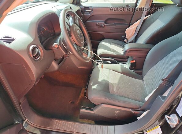 1C4NJRBB7GD672484 2016 JEEP PATRIOT Черный Вид салона спереди