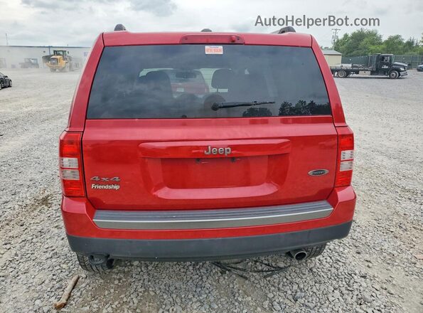 1C4NJRBB8GD672168 2016 JEEP PATRIOT Red Вид ззаду