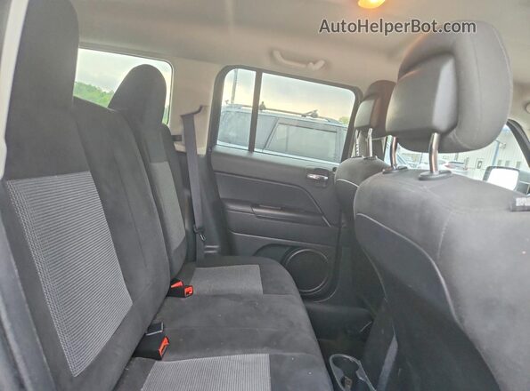 1C4NJRBB9GD683325 2016 JEEP PATRIOT Blue Սալոնի հետևի տեսք