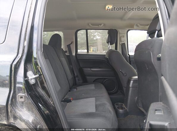 1C4NJRBBXGD685360 2016 JEEP PATRIOT Navy Front view