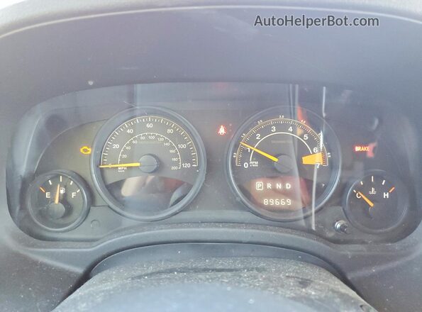1C4NJRFB0HD114715 2017 JEEP PATRIOT Red ხელსაწყოთა პანელის ხედი