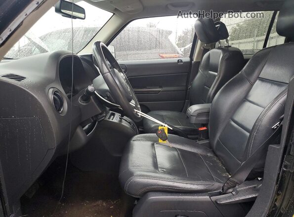 1C4NJRFB2GD546138 2016 JEEP PATRIOT Black Вид салону спереду