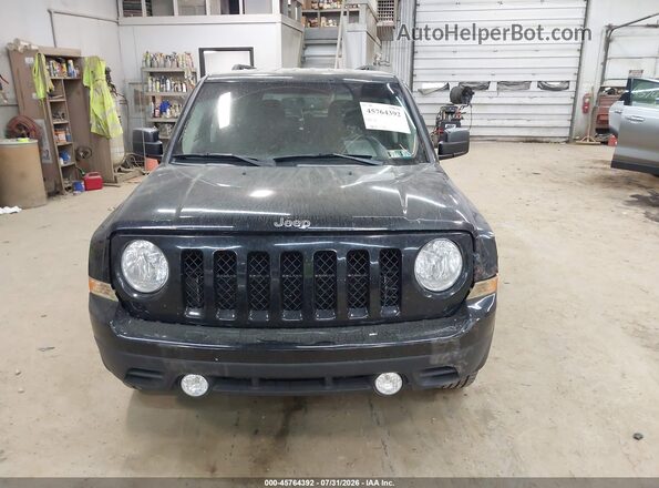 1C4NJRFB2GD647275 2016 JEEP PATRIOT Black Widok zestawu wskaźników