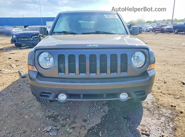 1C4NJRFB2HD152379 2017 JEEP PATRIOT Gray Vista frontal