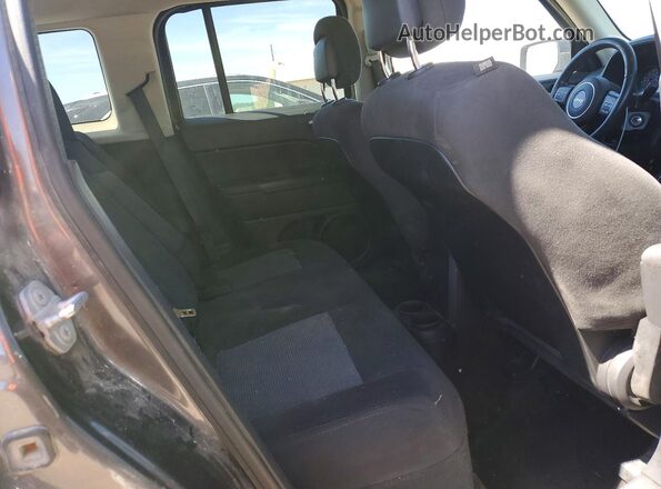 1C4NJRFB3GD506859 2016 JEEP PATRIOT Charcoal უკანა სავარძლების ხედი