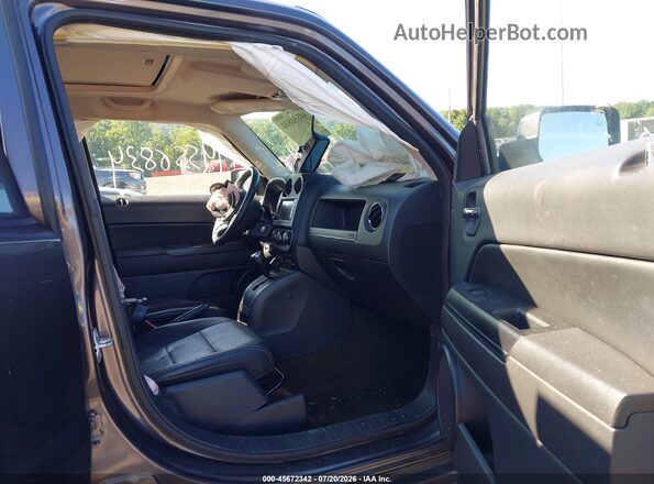 1C4NJRFB3GD653599 2016 JEEP PATRIOT Серый Вид салона спереди