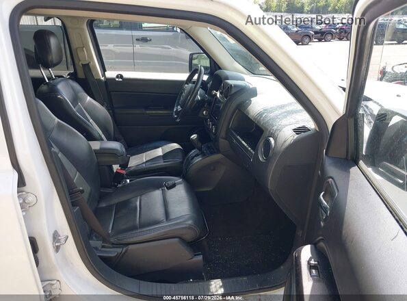 1C4NJRFB4GD524089 2016 JEEP PATRIOT White Widok wnętrza z przodu
