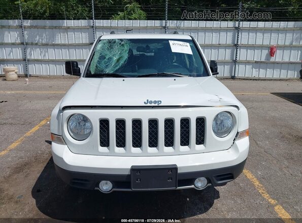 1C4NJRFB4GD524089 2016 JEEP PATRIOT White Widok zestawu wskaźników