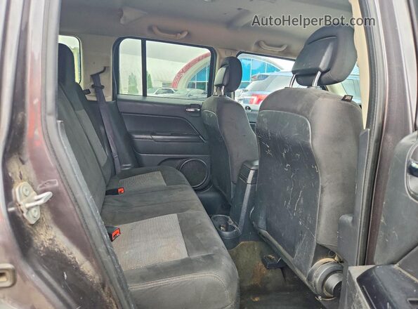 1C4NJRFB4GD758796 2016 JEEP PATRIOT Black Vista interior trasera